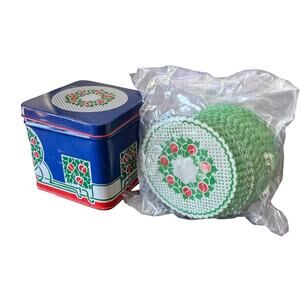 VTG 1985 Holiday Christmas Tin Coaster Set Wreath Berry Hong Kong Unused Decor